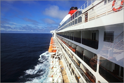 Queen Mary: auf Fahrt